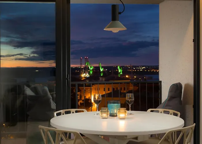 Luxury Bianco 아파트 *